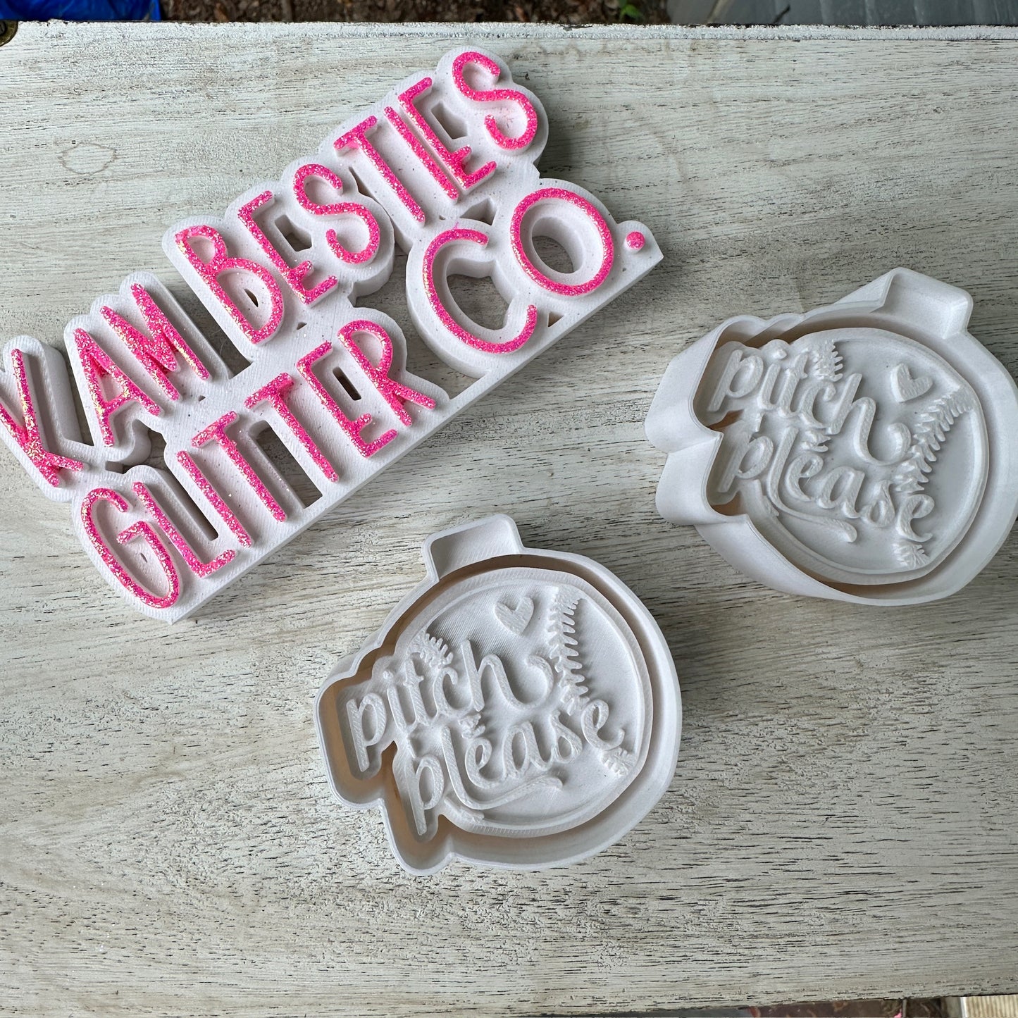 Pitch please vent molds