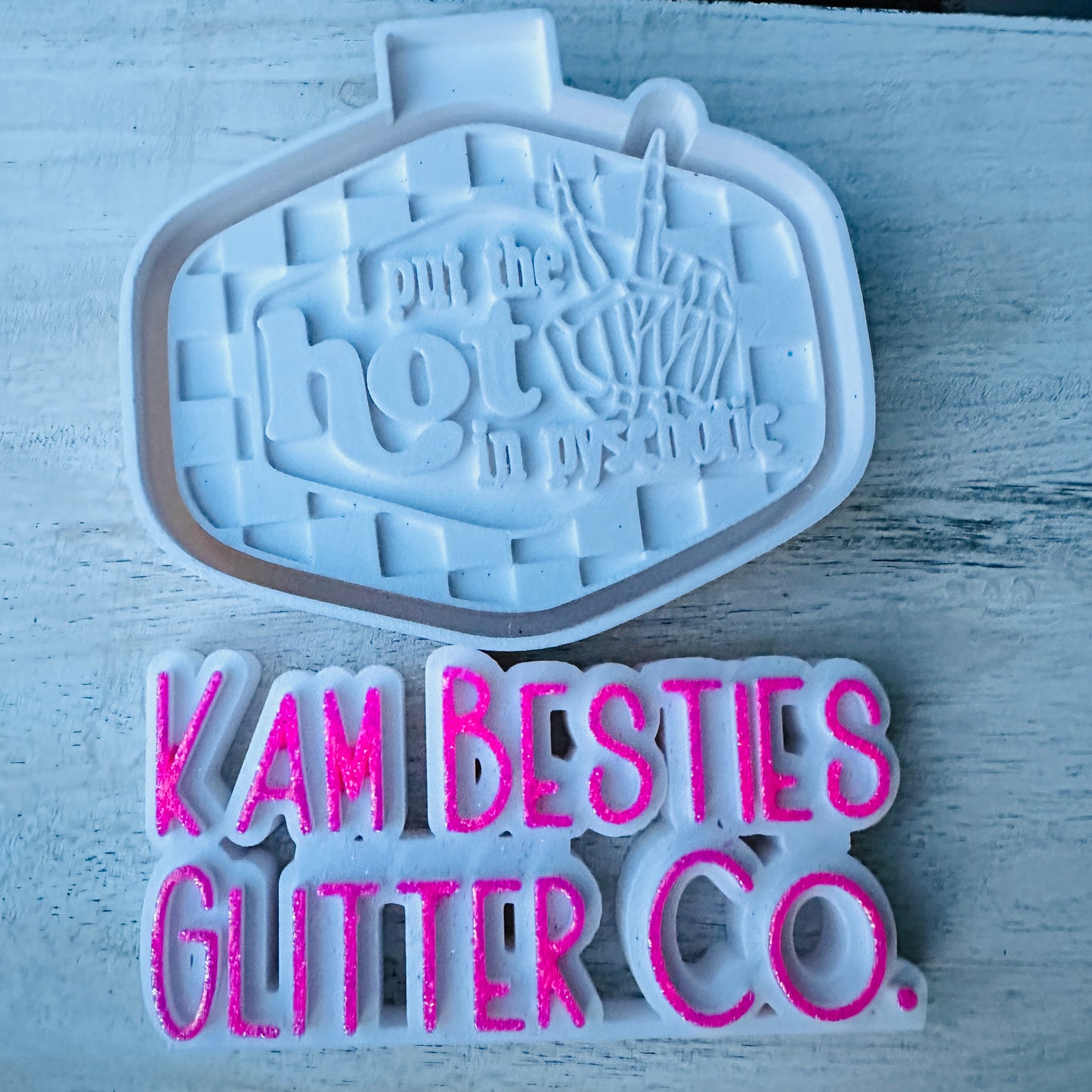 Hot in phycotic mold