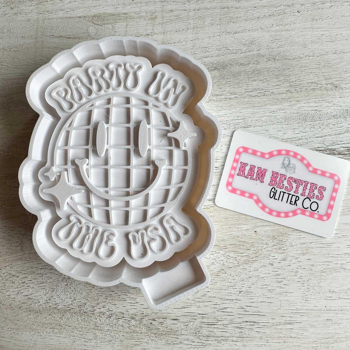 Party in the USA full size mold